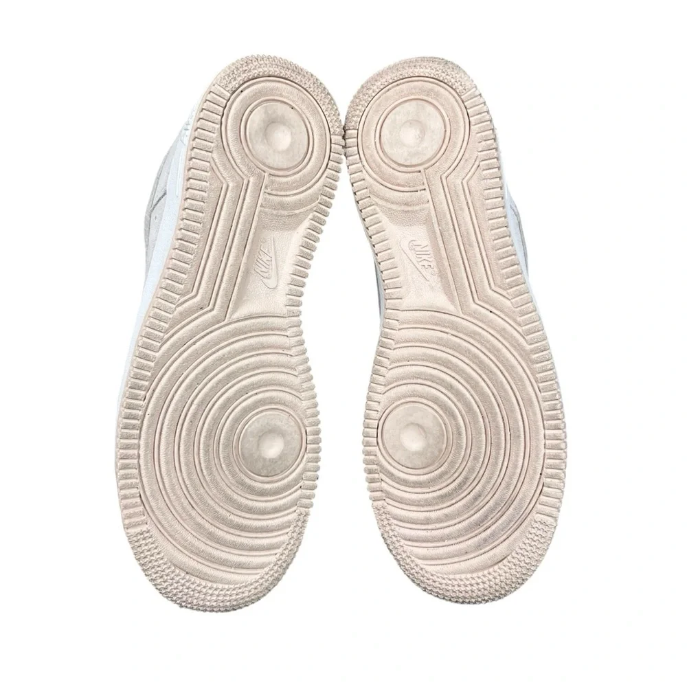 Nike Women's Air Force 1 Low '07 SE Sanddrift Gum Fleece‎ SZ 8.5